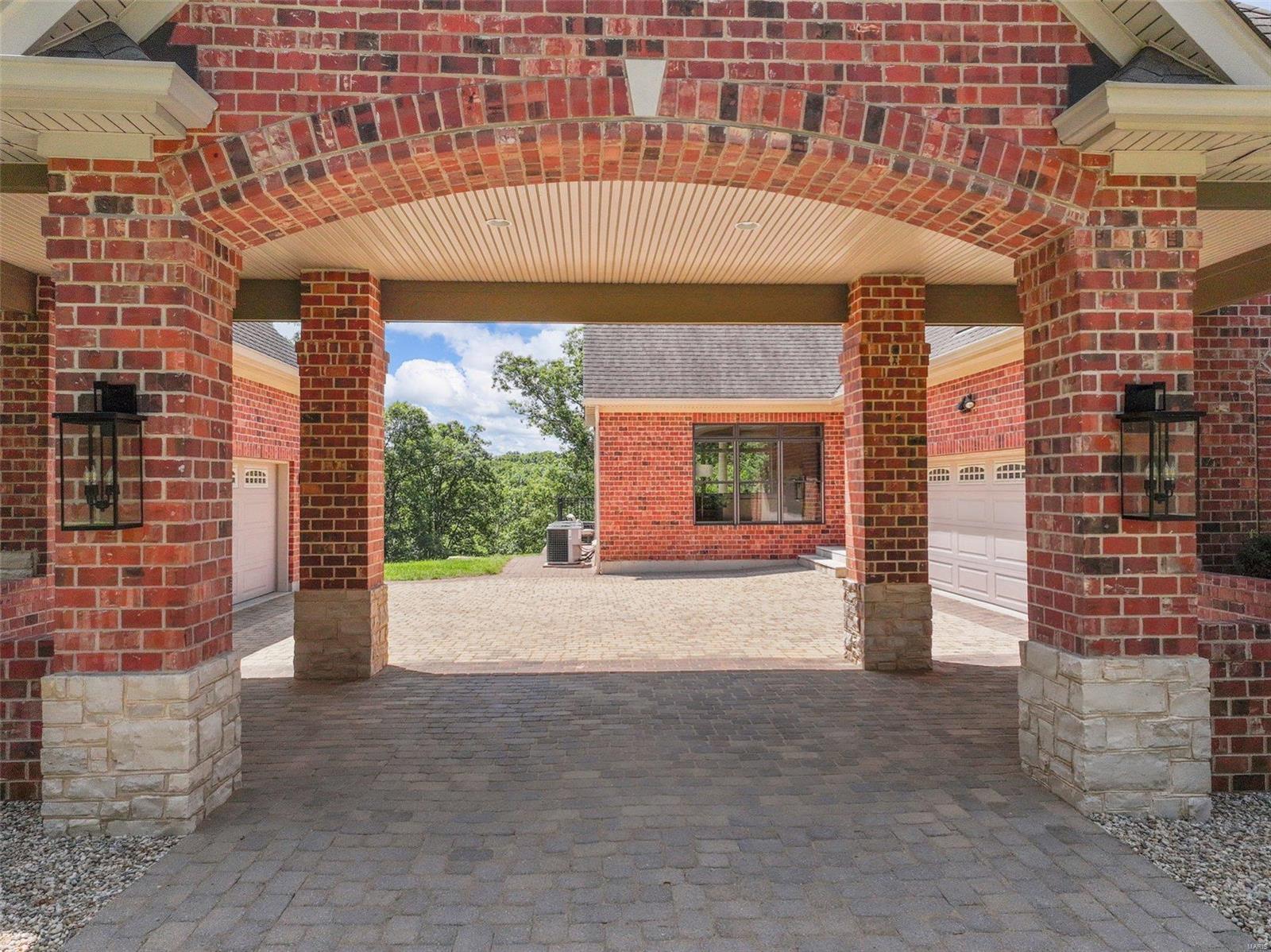 16424 Quiet Creek Court