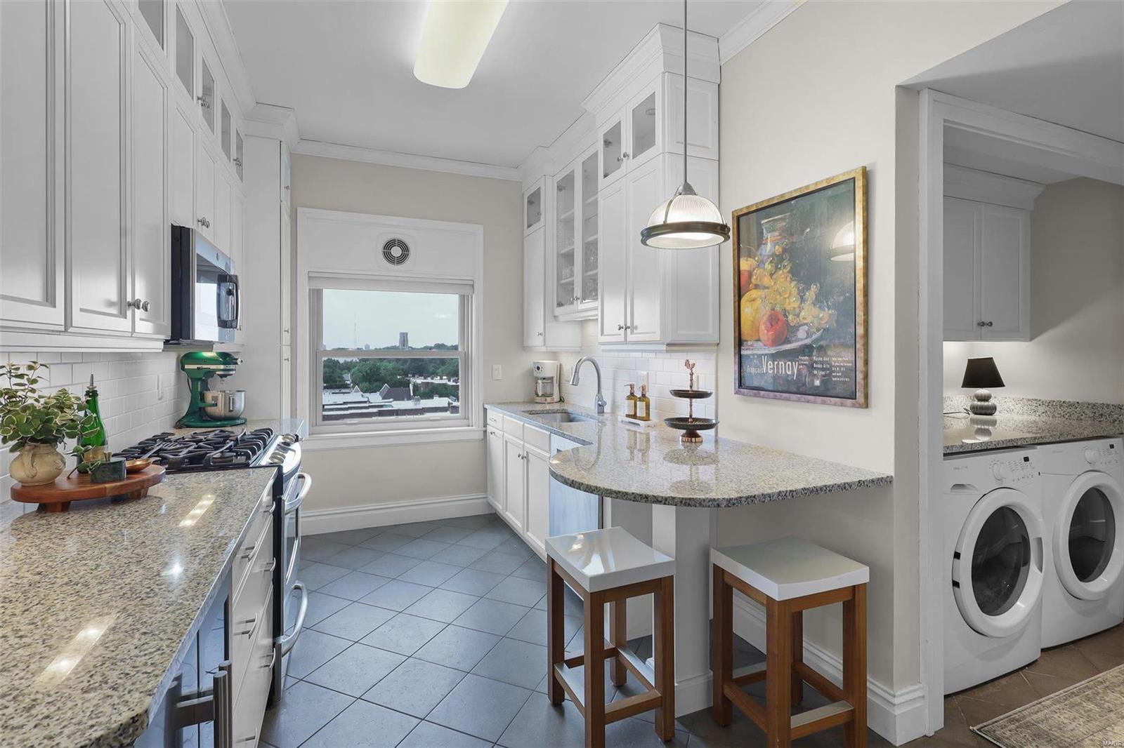 709 S Skinker Boulevard Unit: 801