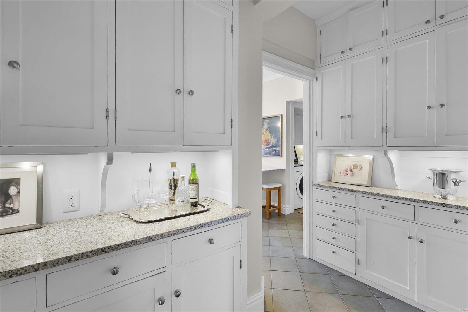 709 S Skinker Boulevard Unit: 801