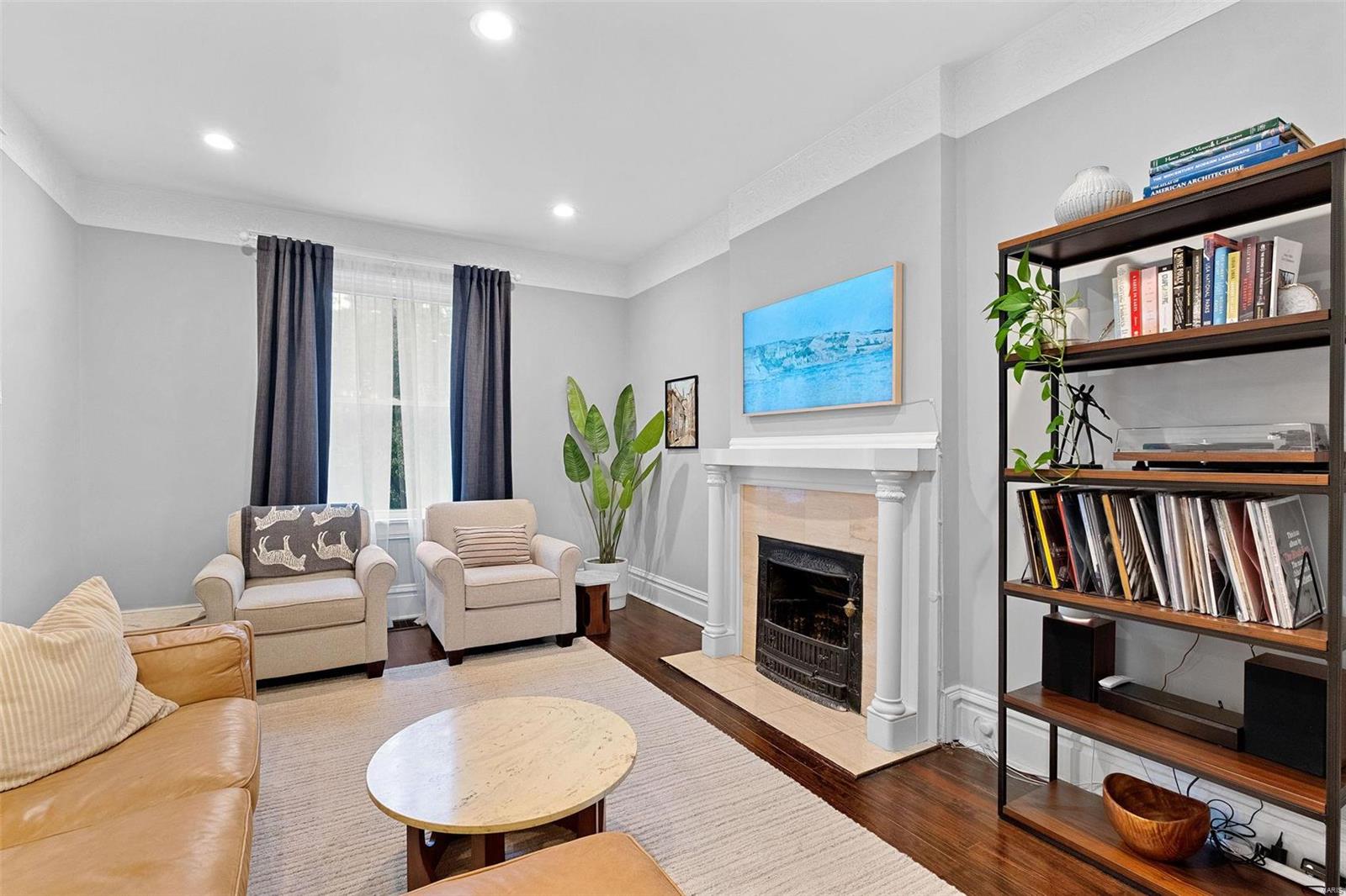 4254 Hartford Street