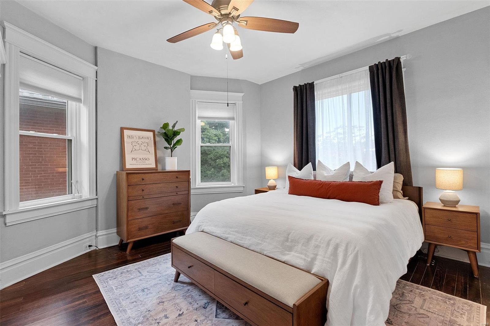 4254 Hartford Street