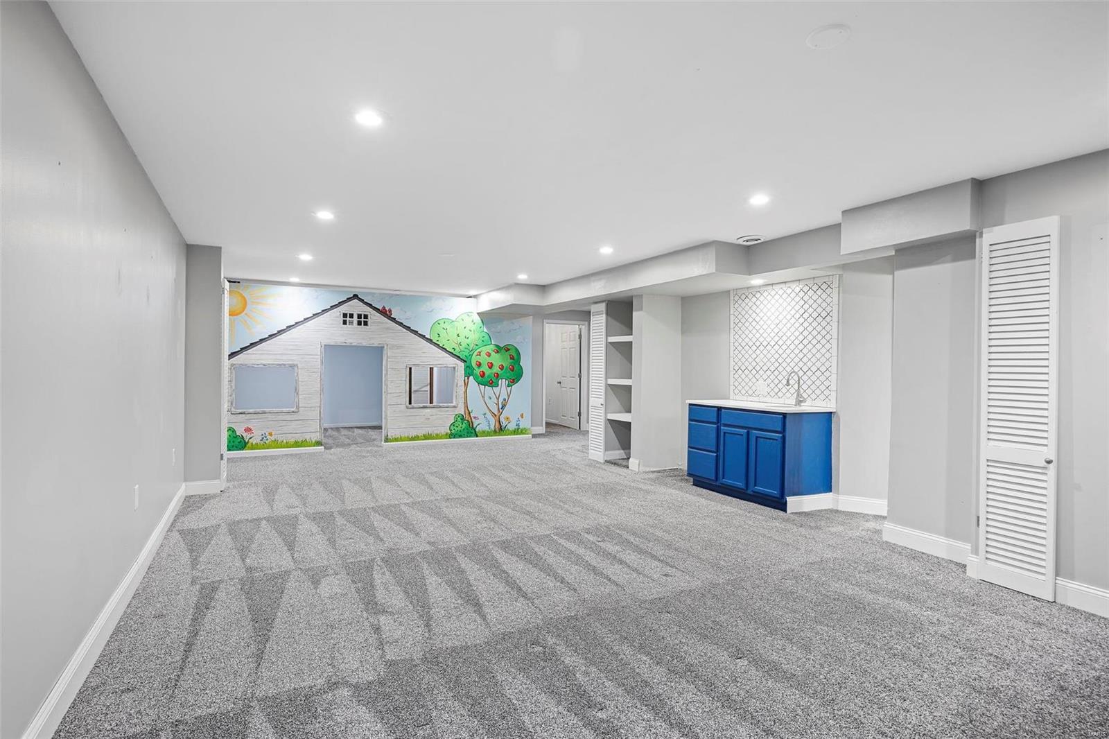 302 Country Meadows Drive