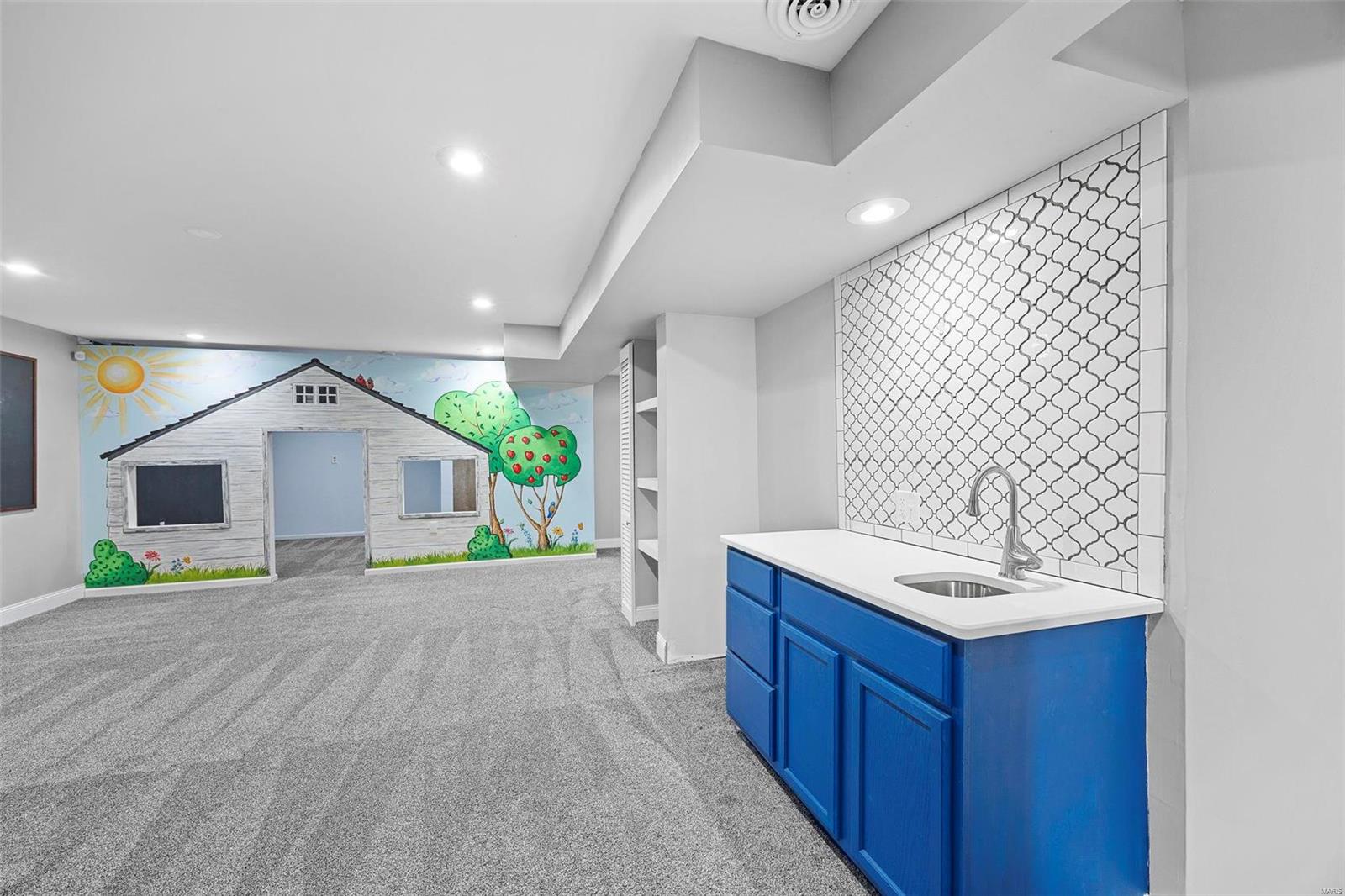 302 Country Meadows Drive