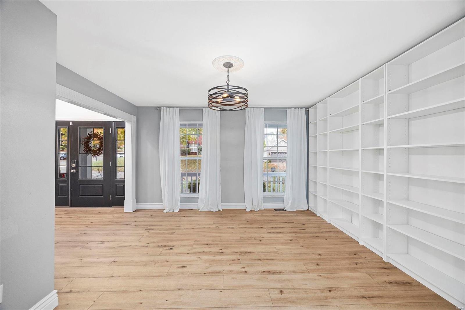 302 Country Meadows Drive