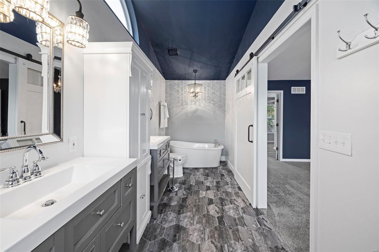 302 Country Meadows Drive