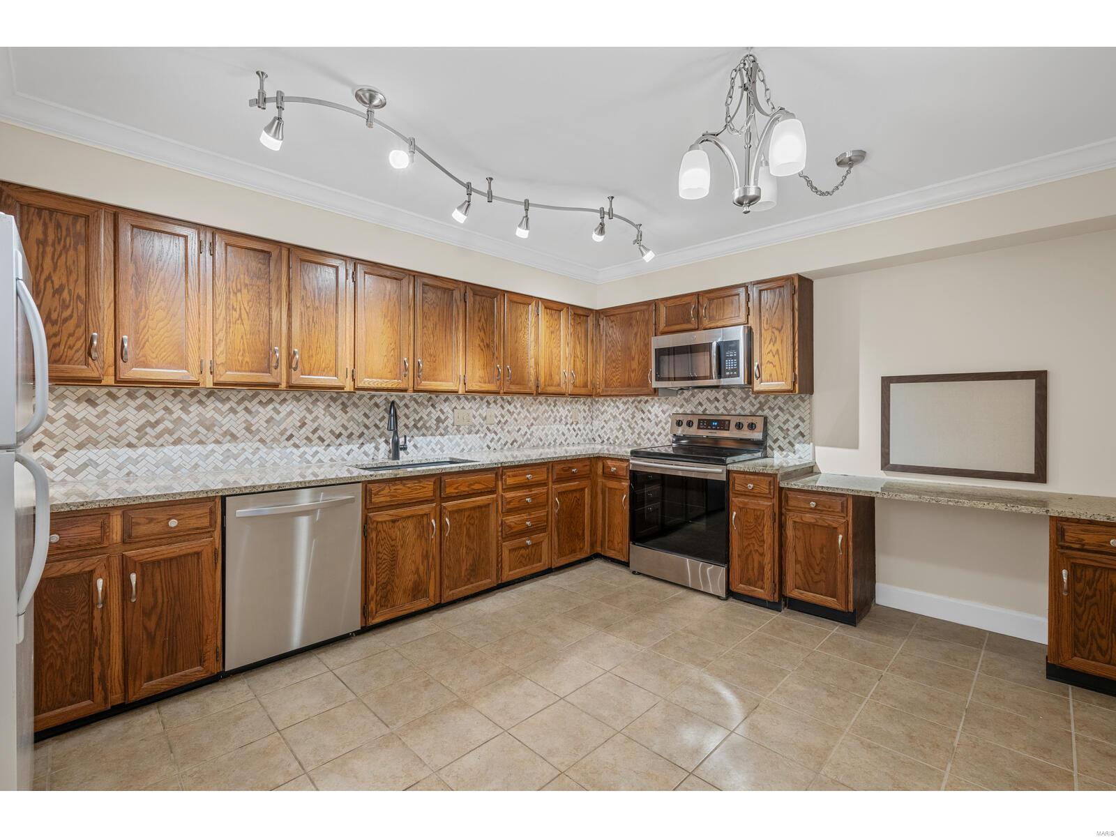 981 Claytonbrook Drive