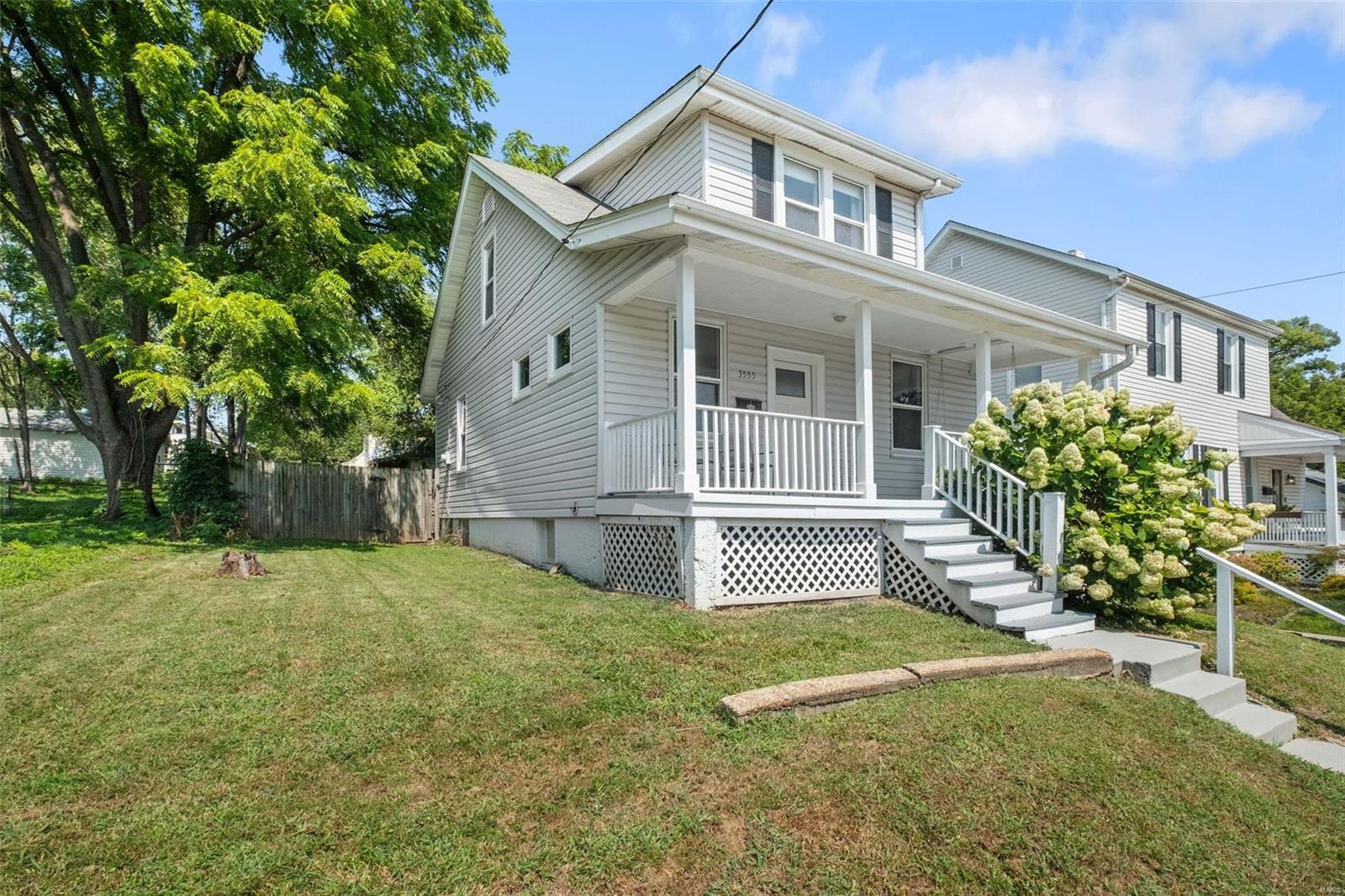 3555 Manhattan Avenue