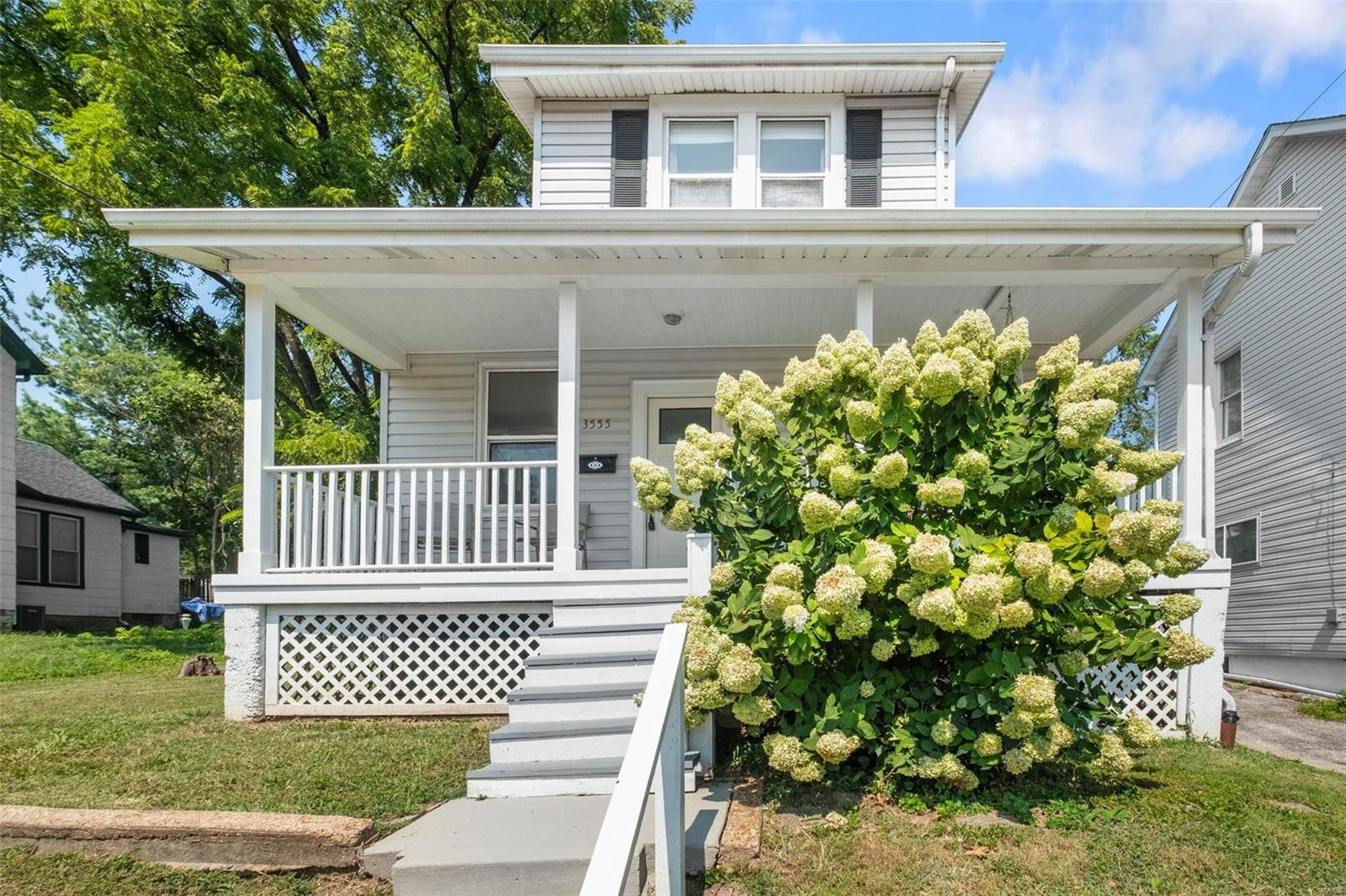 3555 Manhattan Avenue