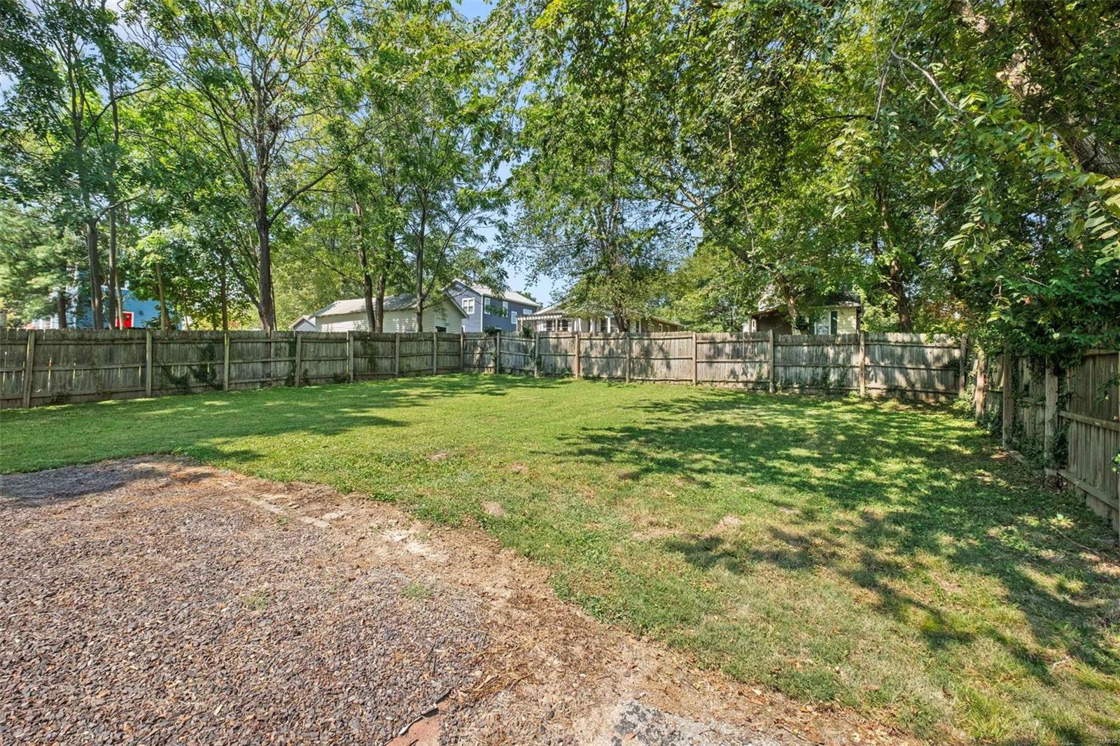 3555 Manhattan Avenue