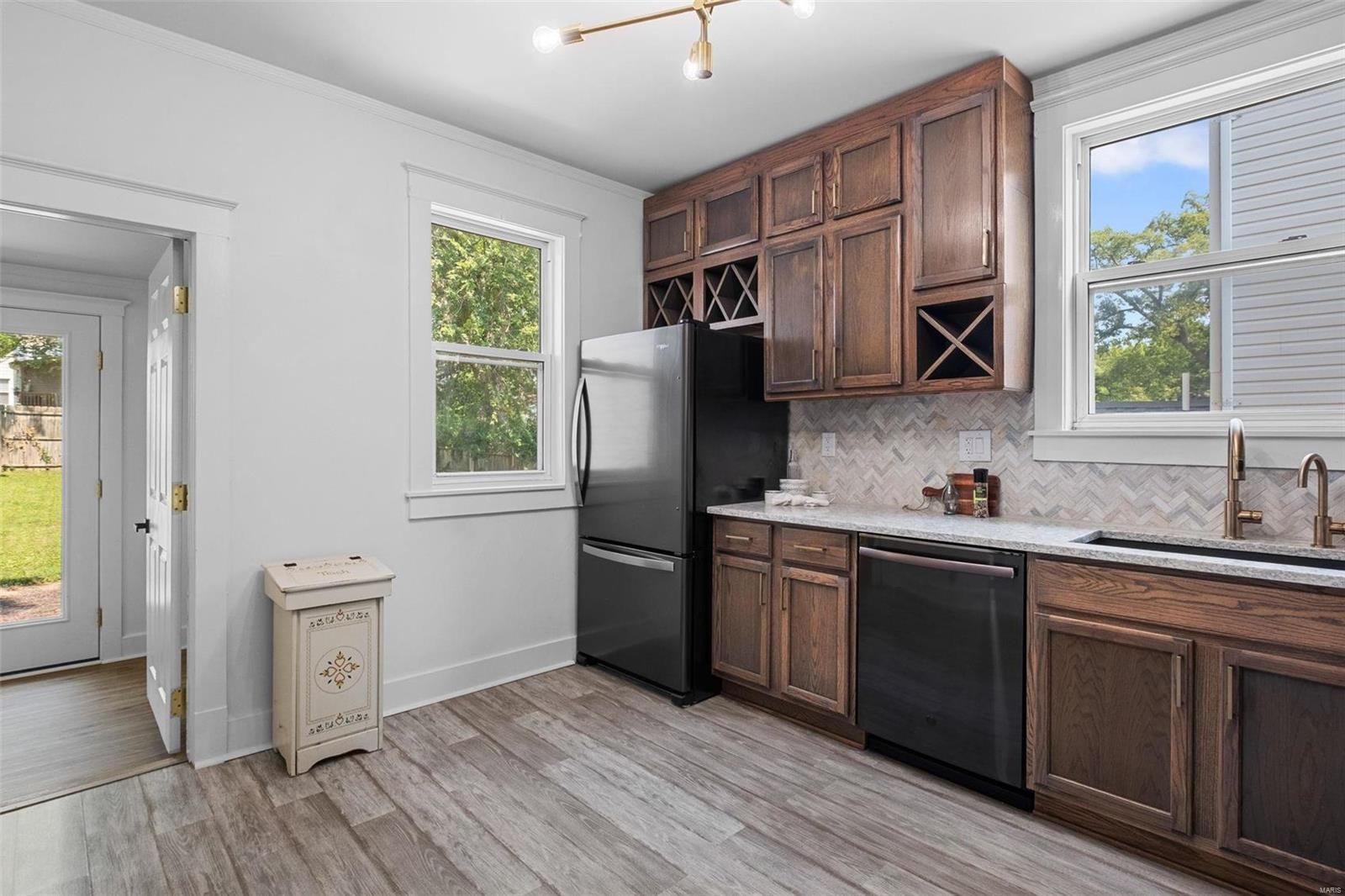 3555 Manhattan Avenue