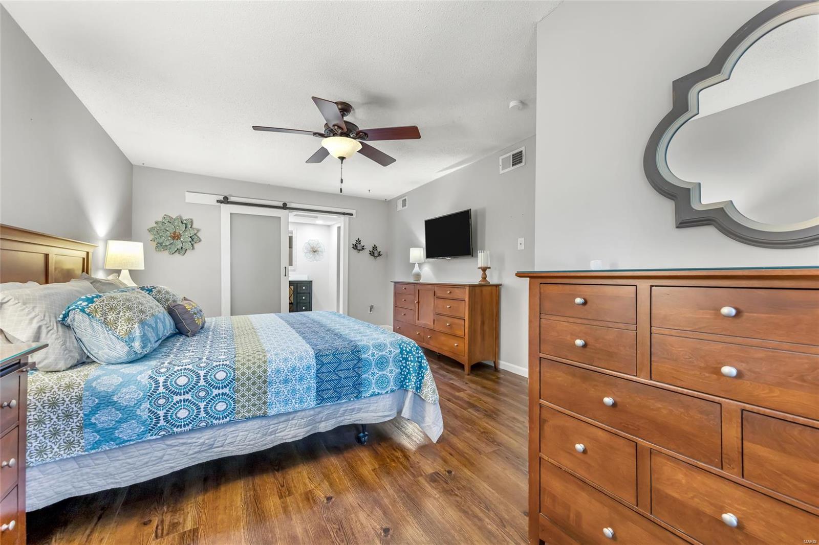 4350 Chateau De Ville Drive