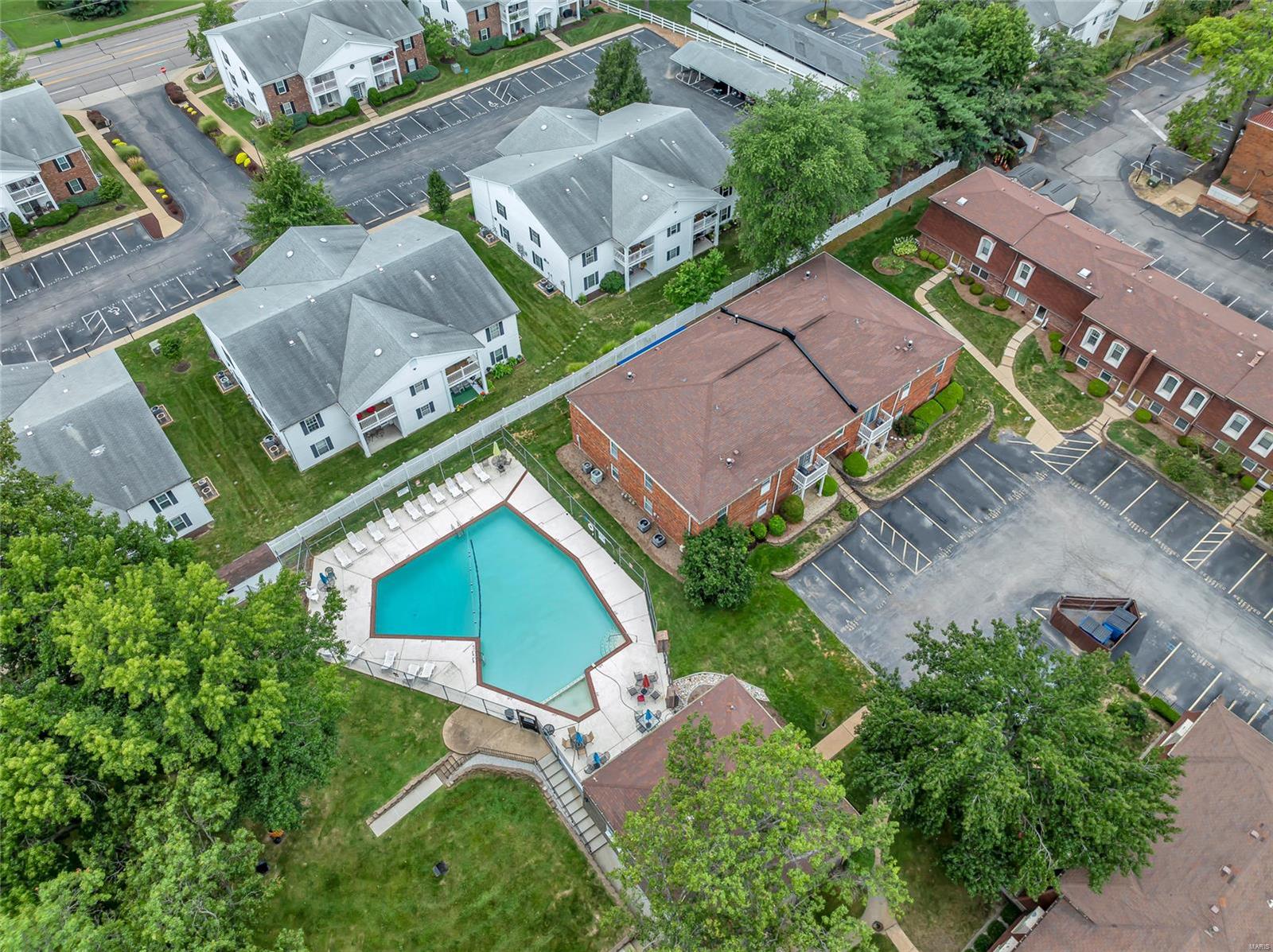 4350 Chateau De Ville Drive