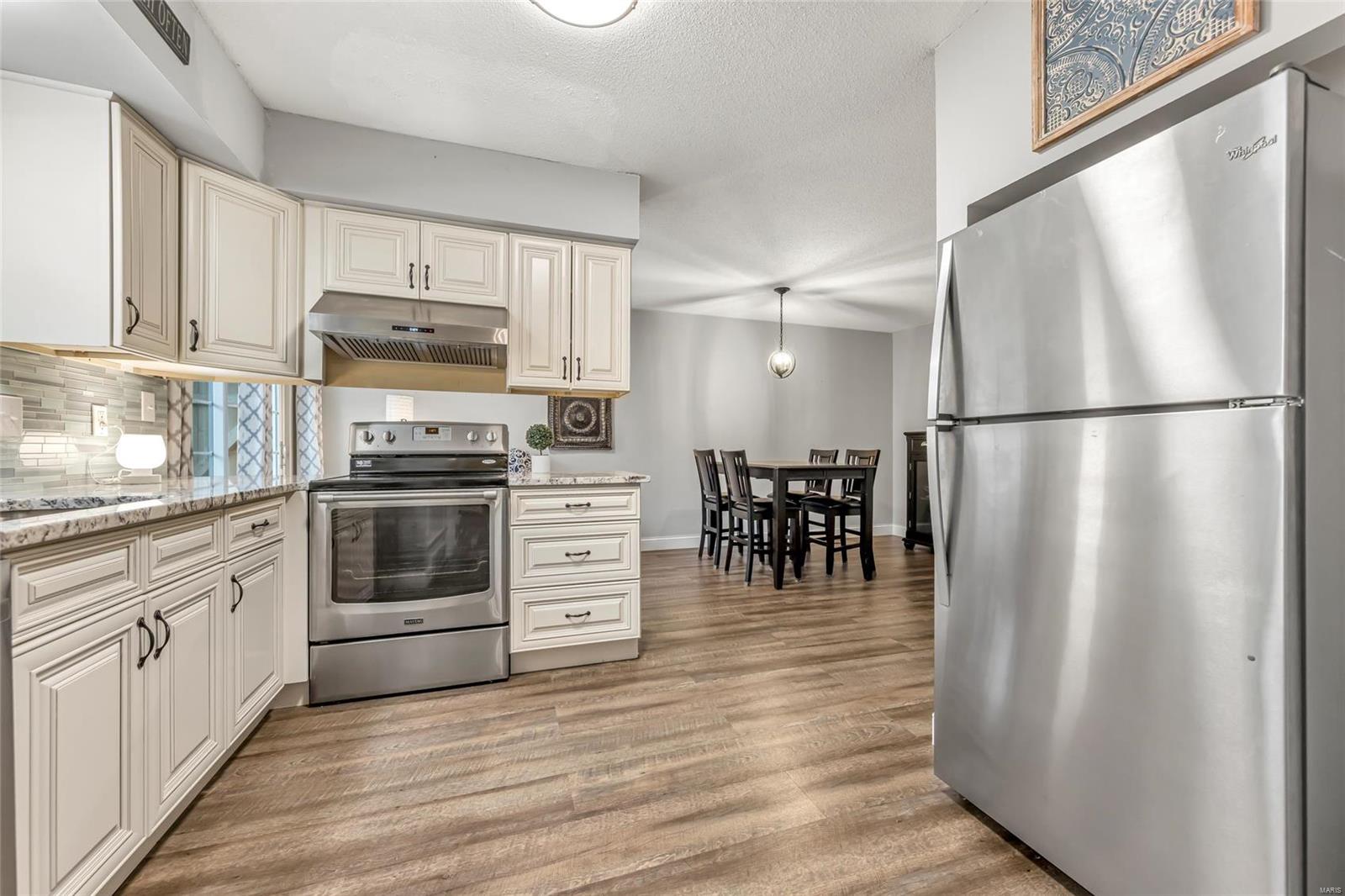 4350 Chateau De Ville Drive