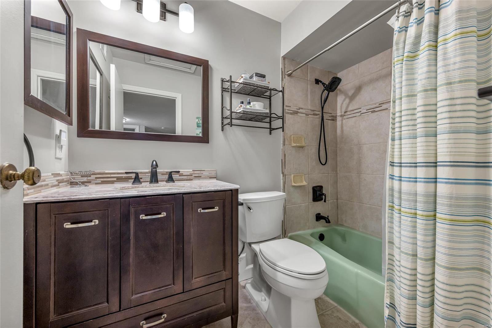 4350 Chateau De Ville Drive