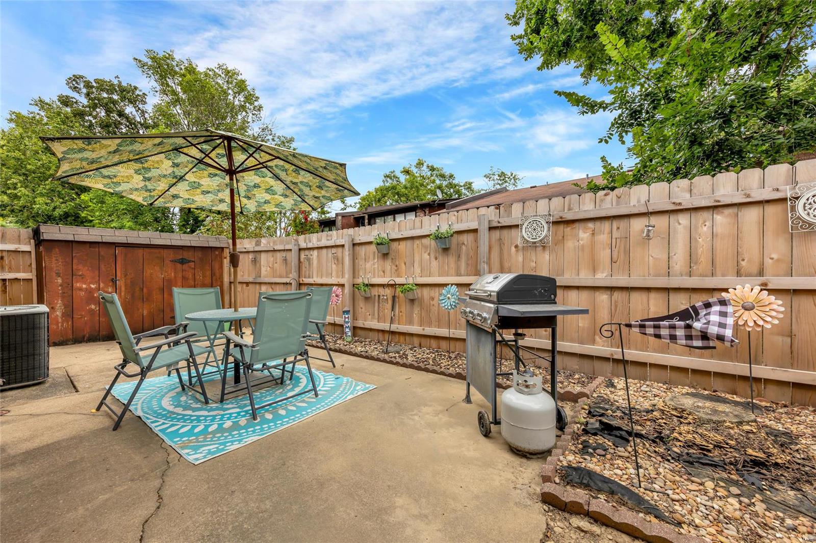 4350 Chateau De Ville Drive