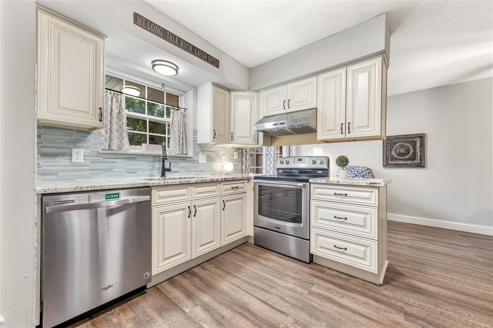 4350 Chateau De Ville Drive