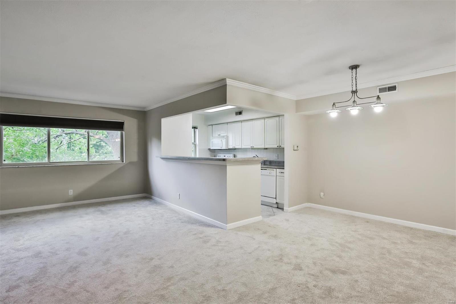 8631 Old Bonhomme Road Unit: 2B