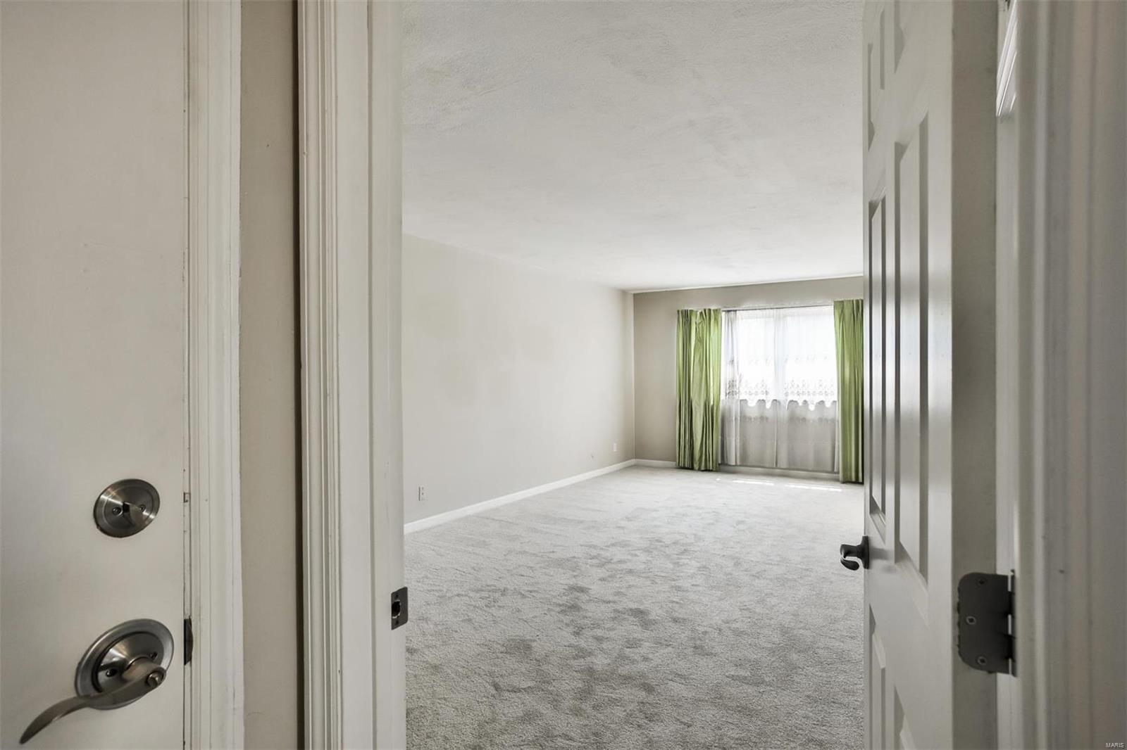 8631 Old Bonhomme Road Unit: 2B