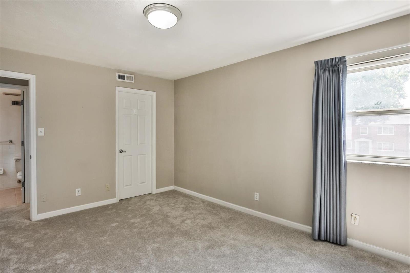 8631 Old Bonhomme Road Unit: 2B