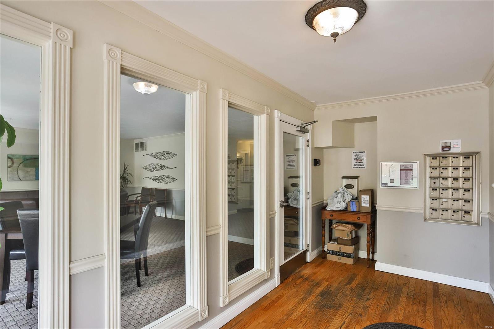 8631 Old Bonhomme Road Unit: 2B