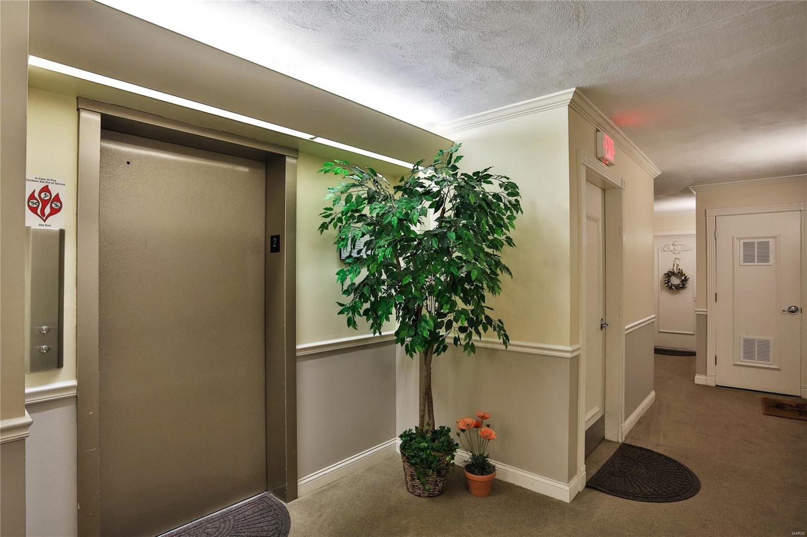 8631 Old Bonhomme Road Unit: 2B