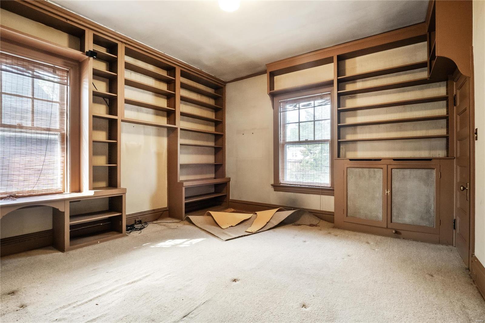 6253 Westminster Place