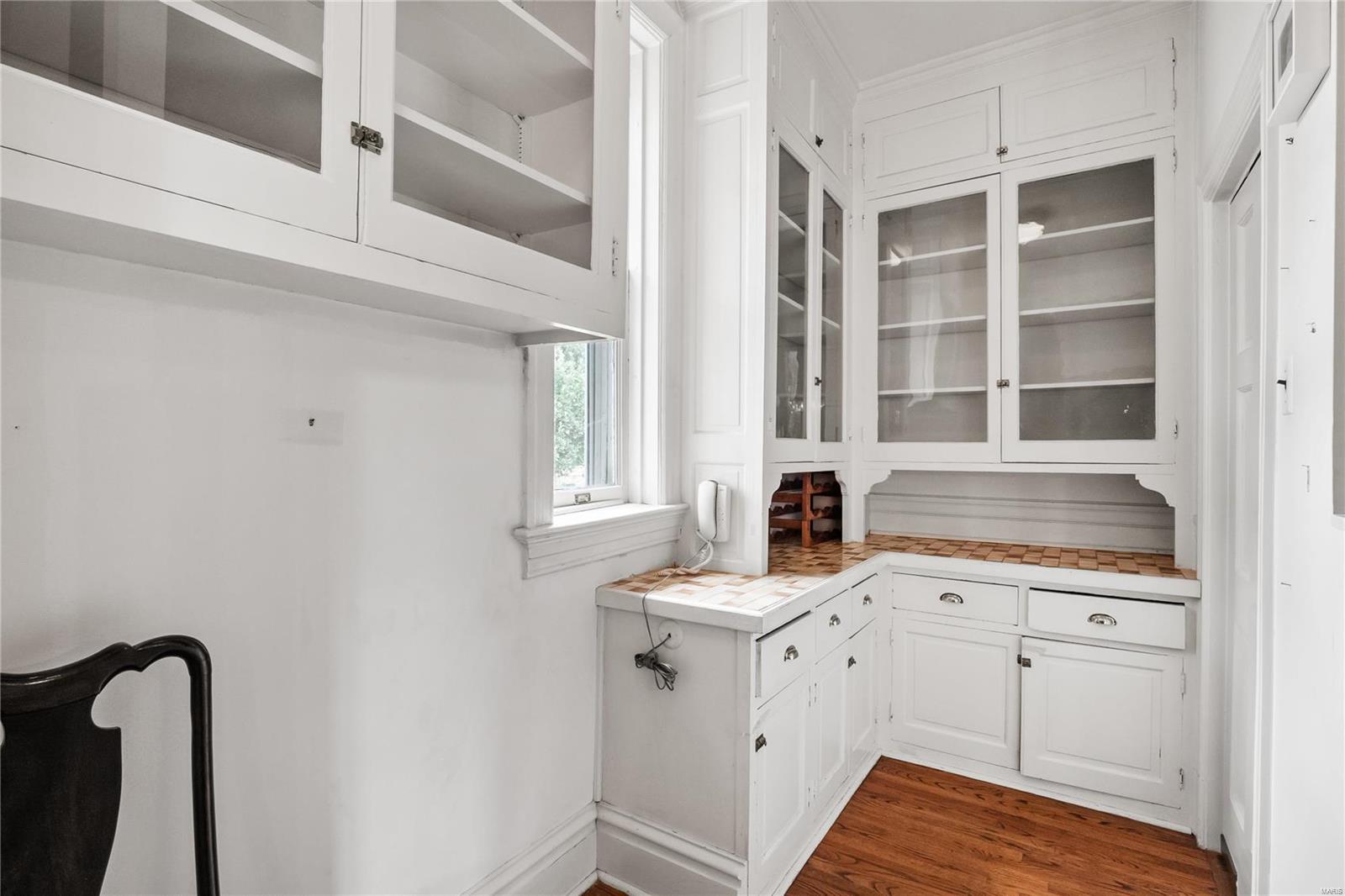 6253 Westminster Place