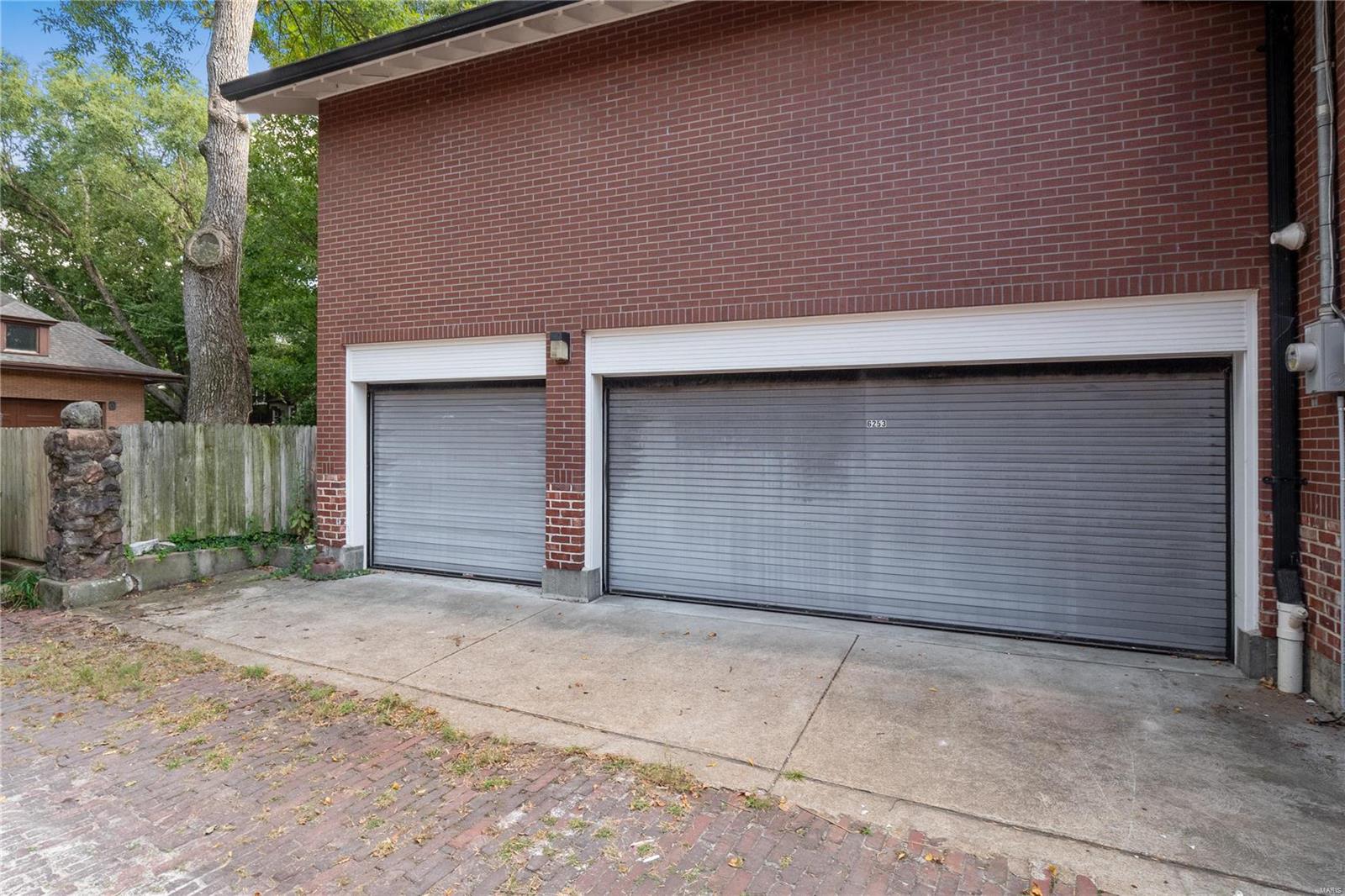 6253 Westminster Place