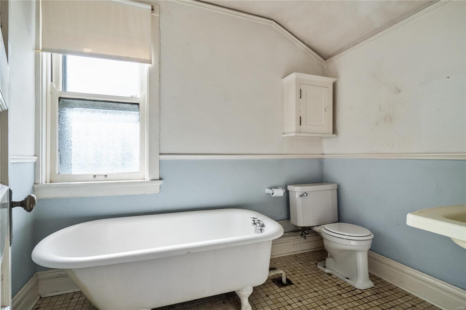 6253 Westminster Place