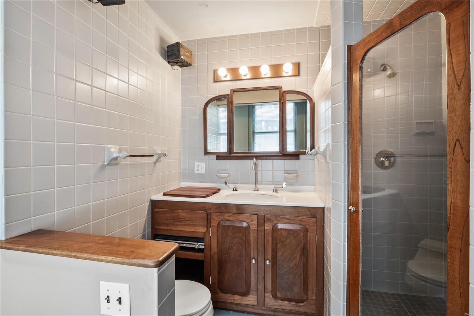 6253 Westminster Place