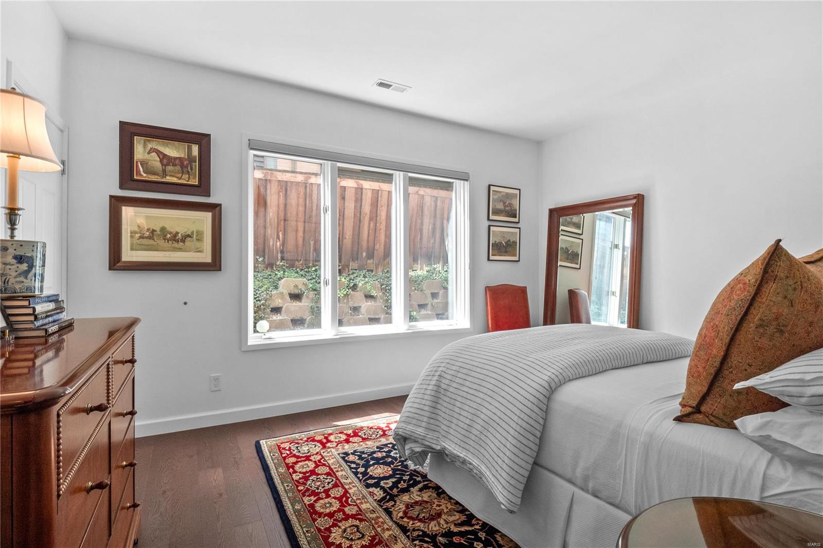 155 N Hanley Road Unit: 101