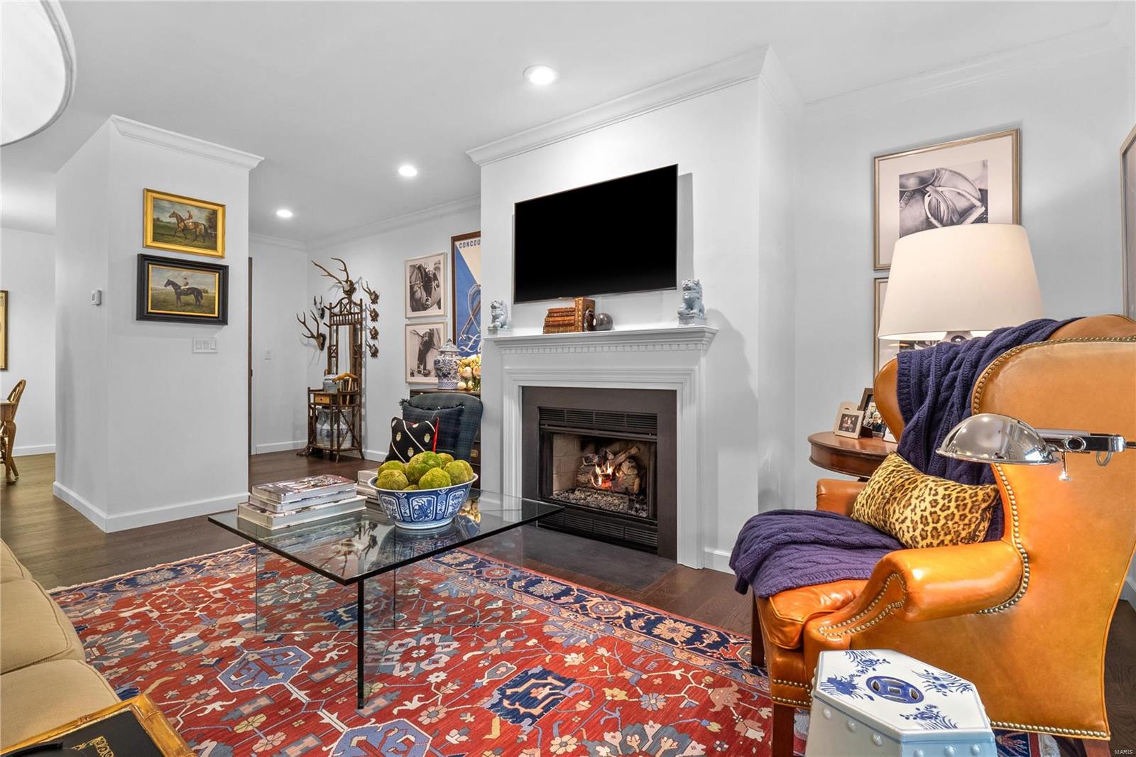 155 N Hanley Road Unit: 101