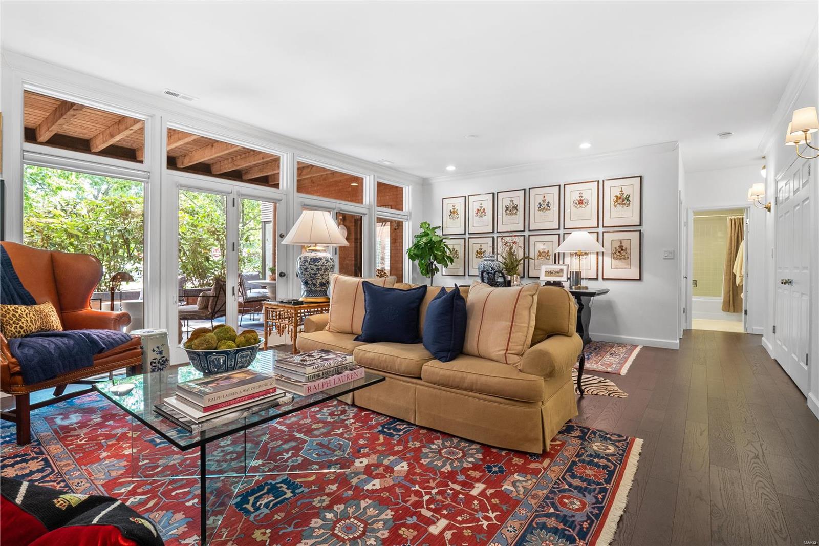 155 N Hanley Road Unit: 101