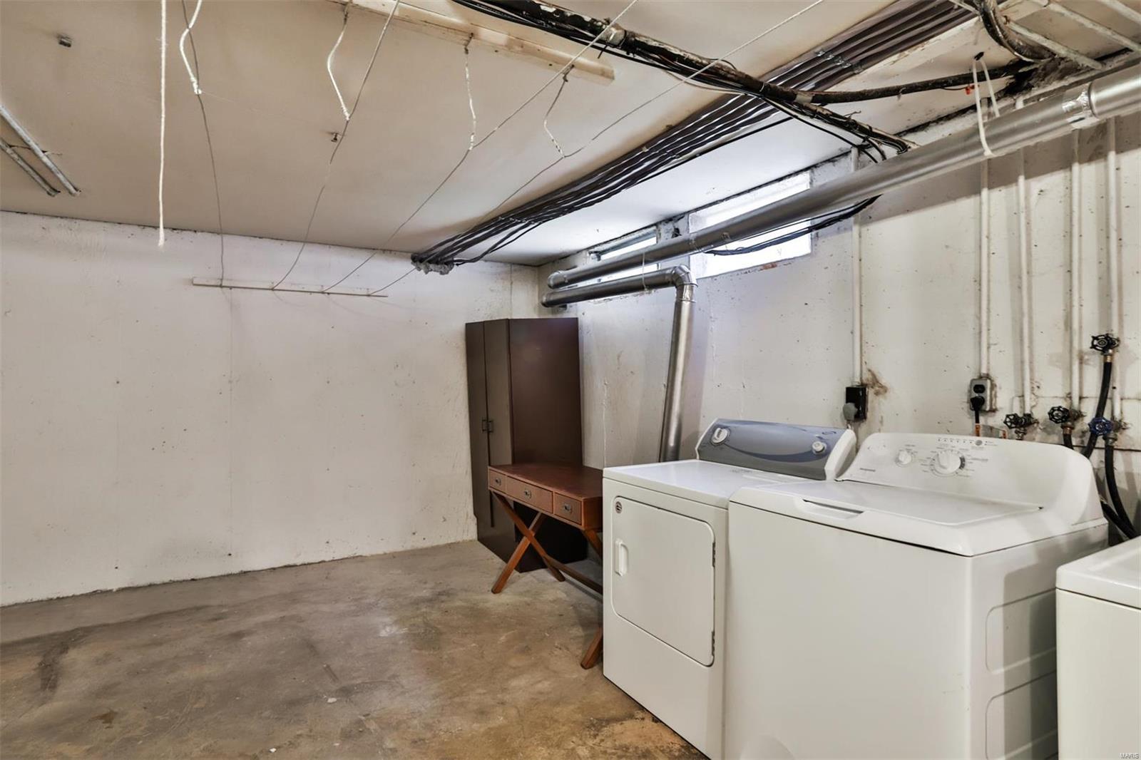 7937 Royal Arms Ct Unit: 1