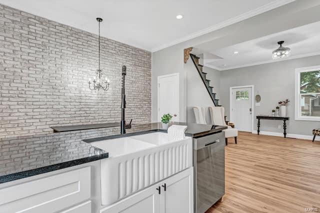 5404 Nagel Avenue Unit: 1E