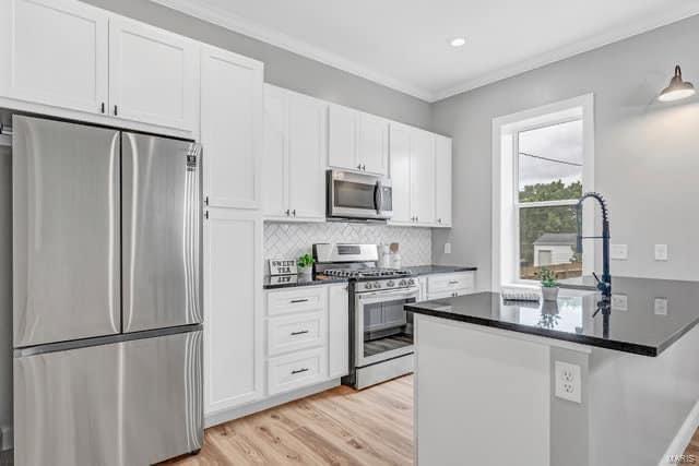 5404 Nagel Avenue Unit: 1E