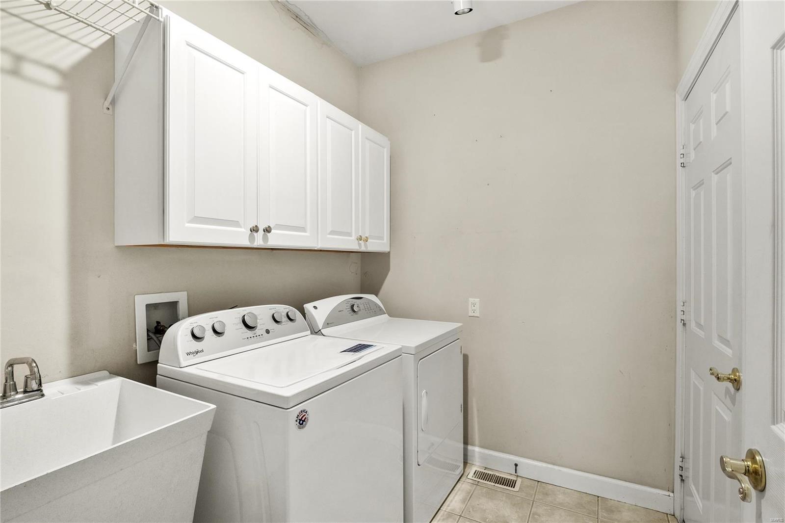 12365 Courtyard Lake Drive