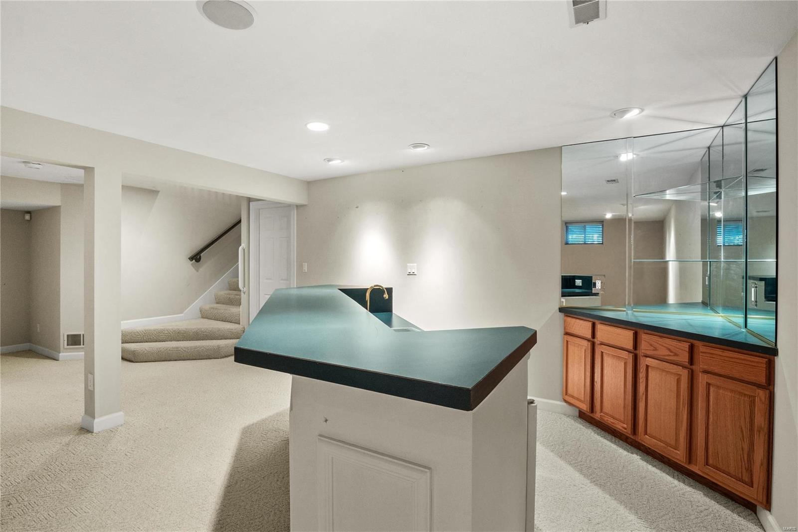 12365 Courtyard Lake Drive