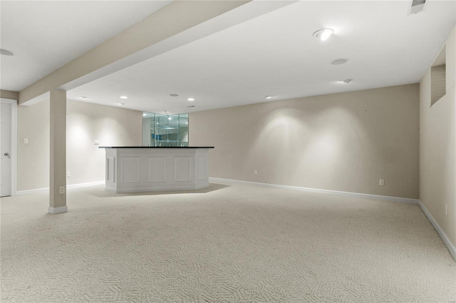 12365 Courtyard Lake Drive