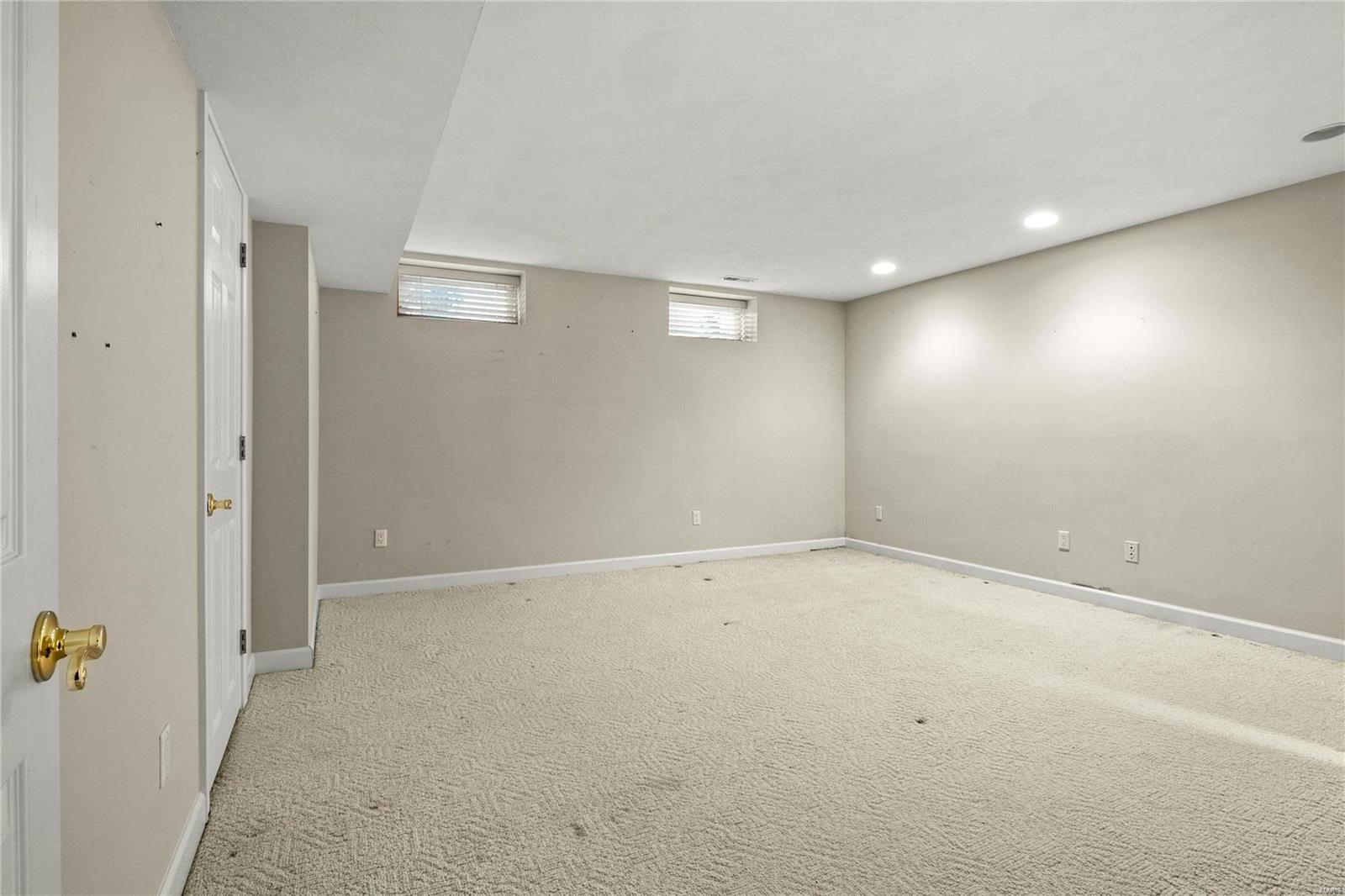 12365 Courtyard Lake Drive