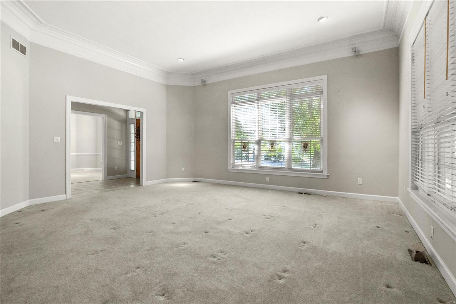 12365 Courtyard Lake Drive