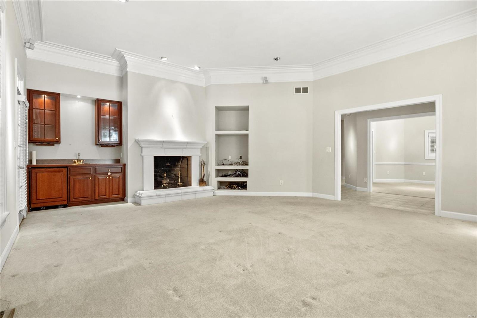 12365 Courtyard Lake Drive