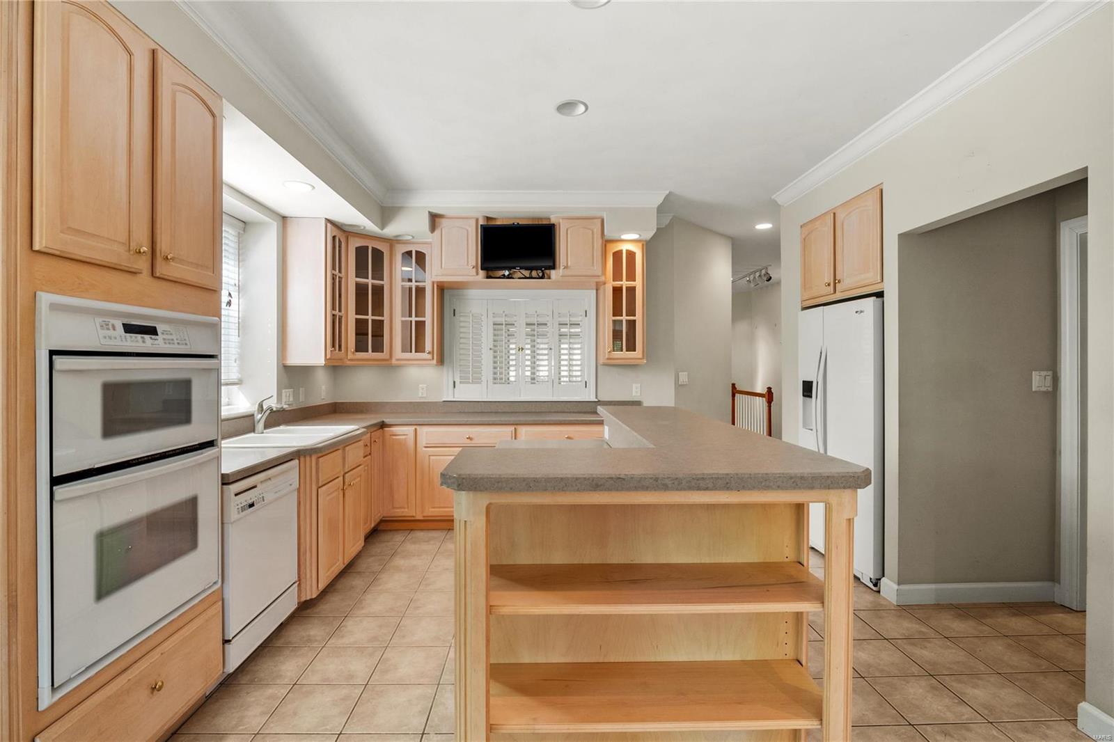 12365 Courtyard Lake Drive