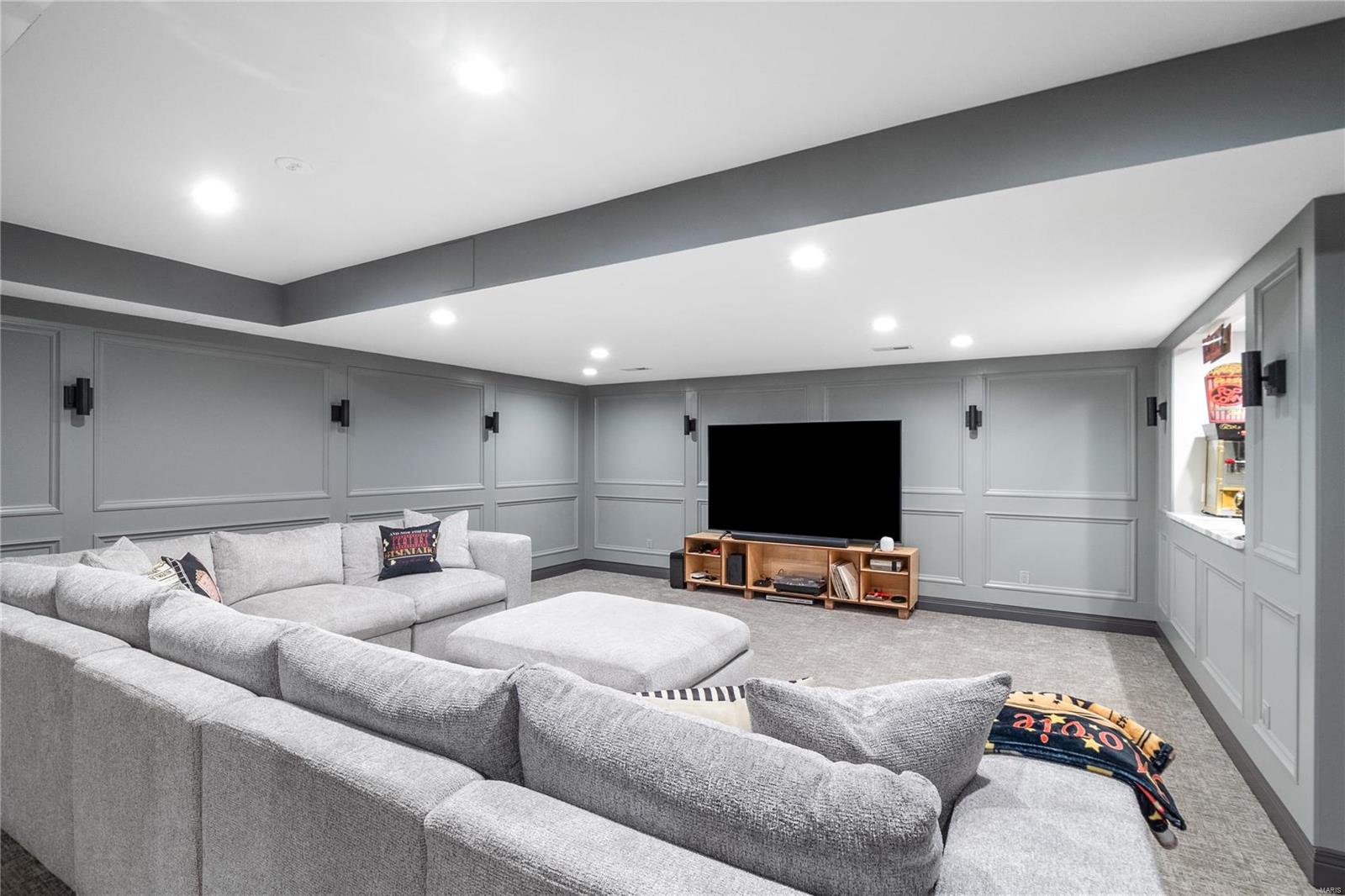 1161 Greystone Manor Parkway