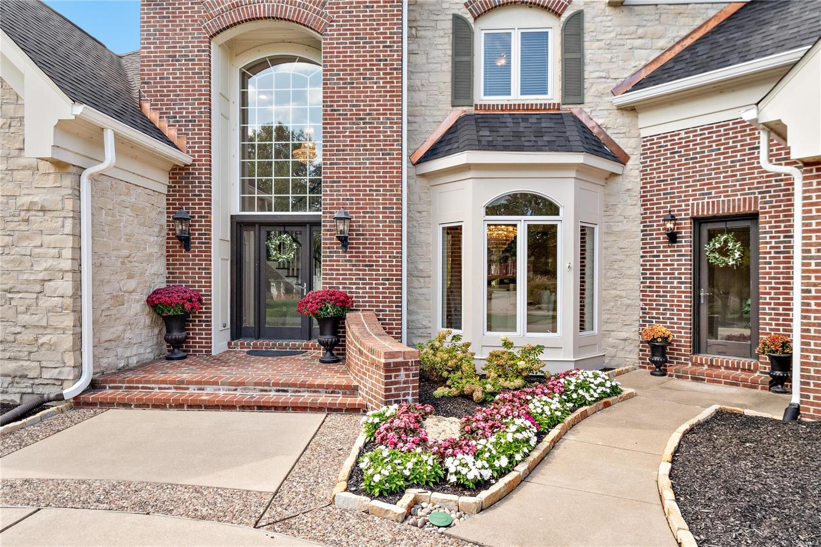 1161 Greystone Manor Parkway