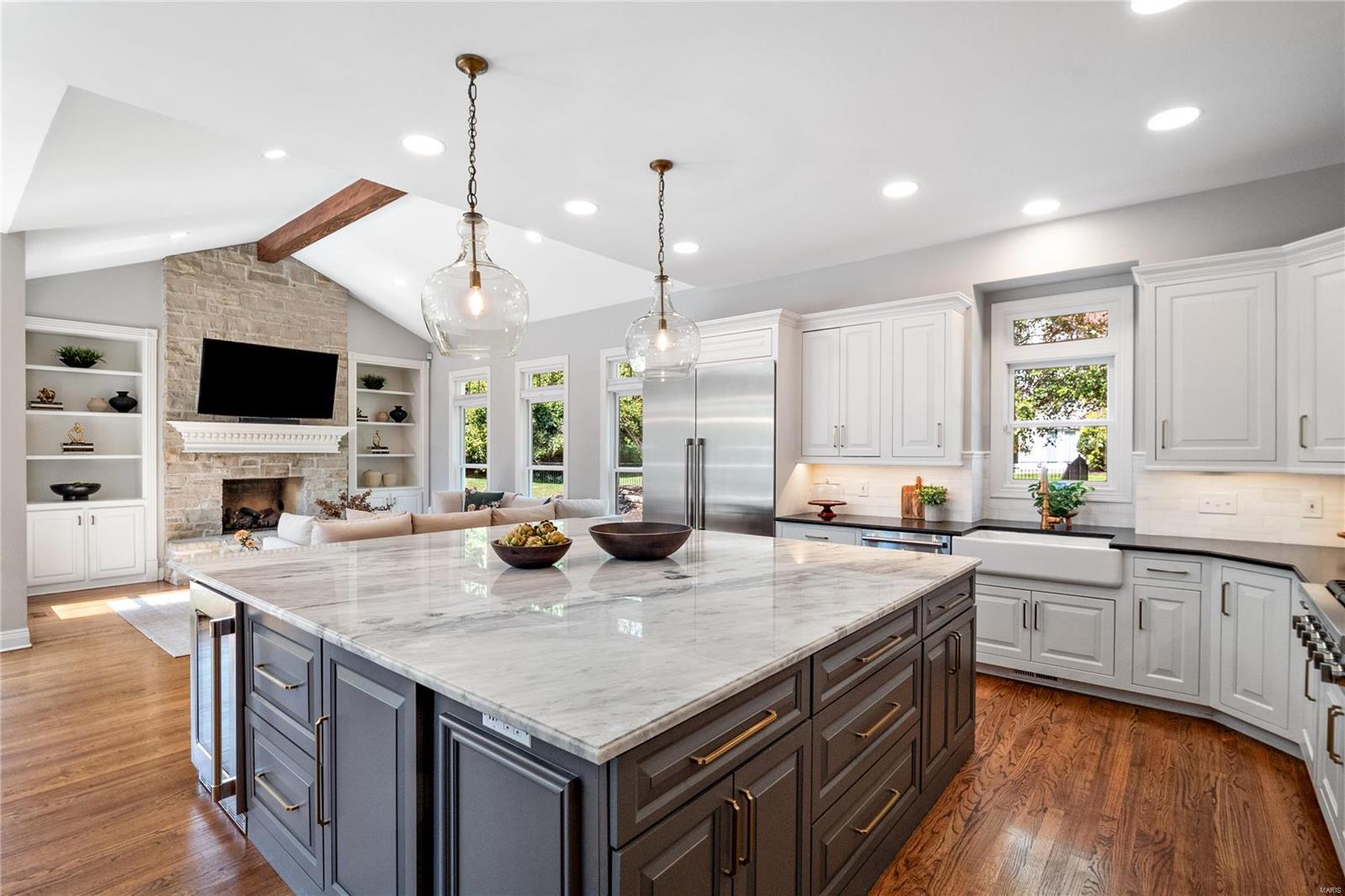 1161 Greystone Manor Parkway