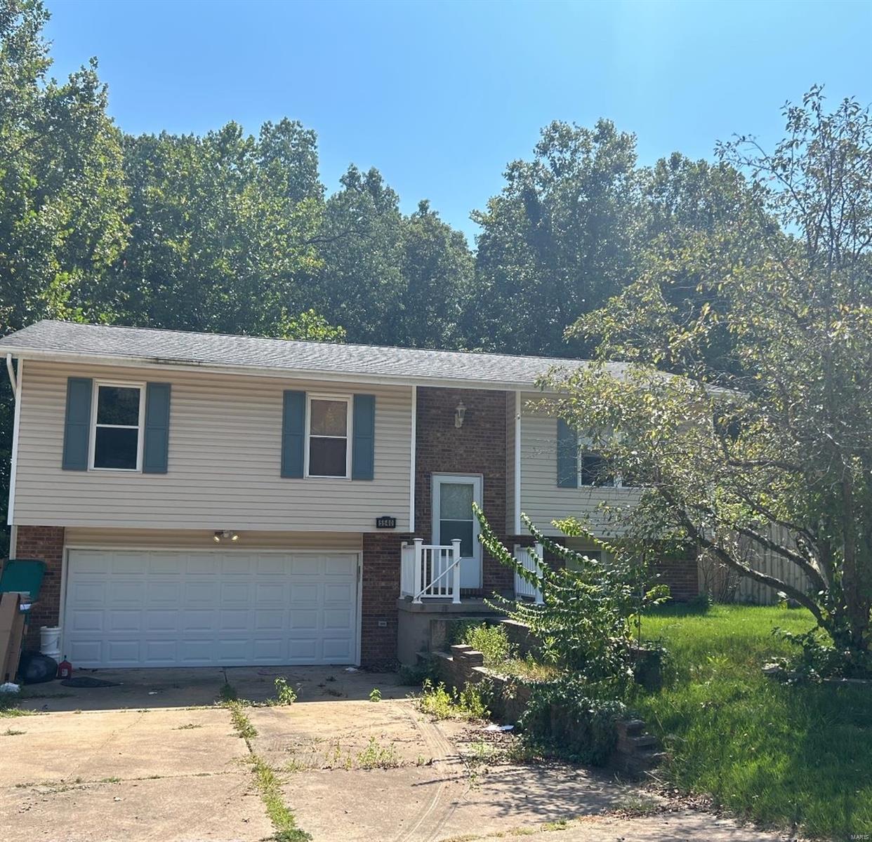 5540 Oak Pointe Drive