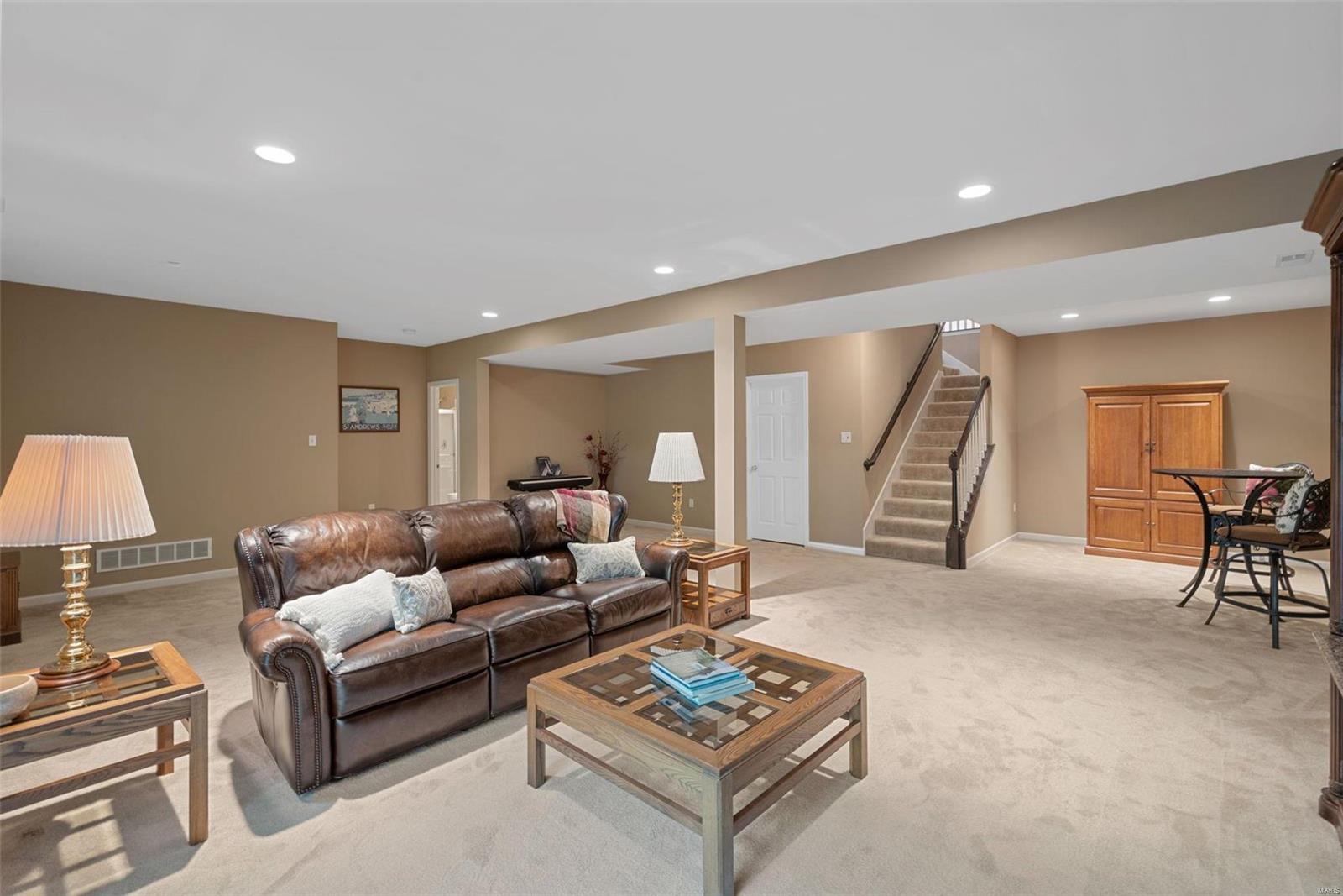 643 Barrow Ridge Court