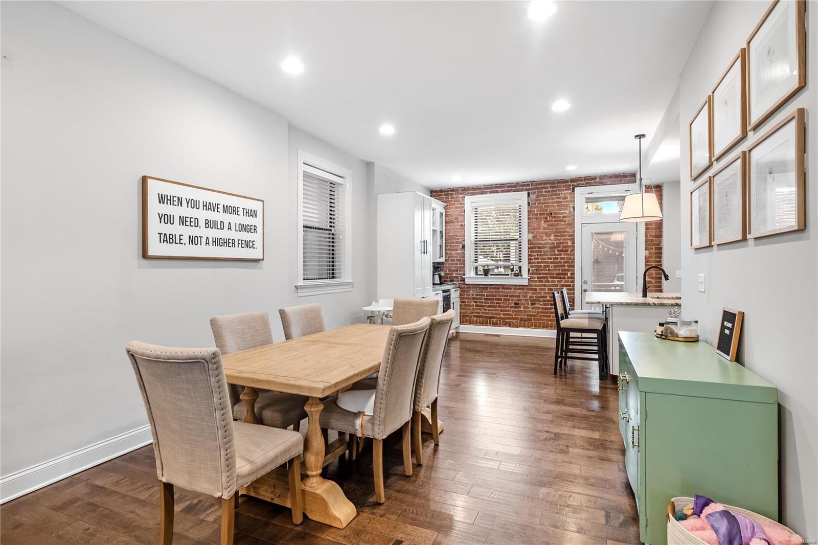 4128 Shenandoah Avenue