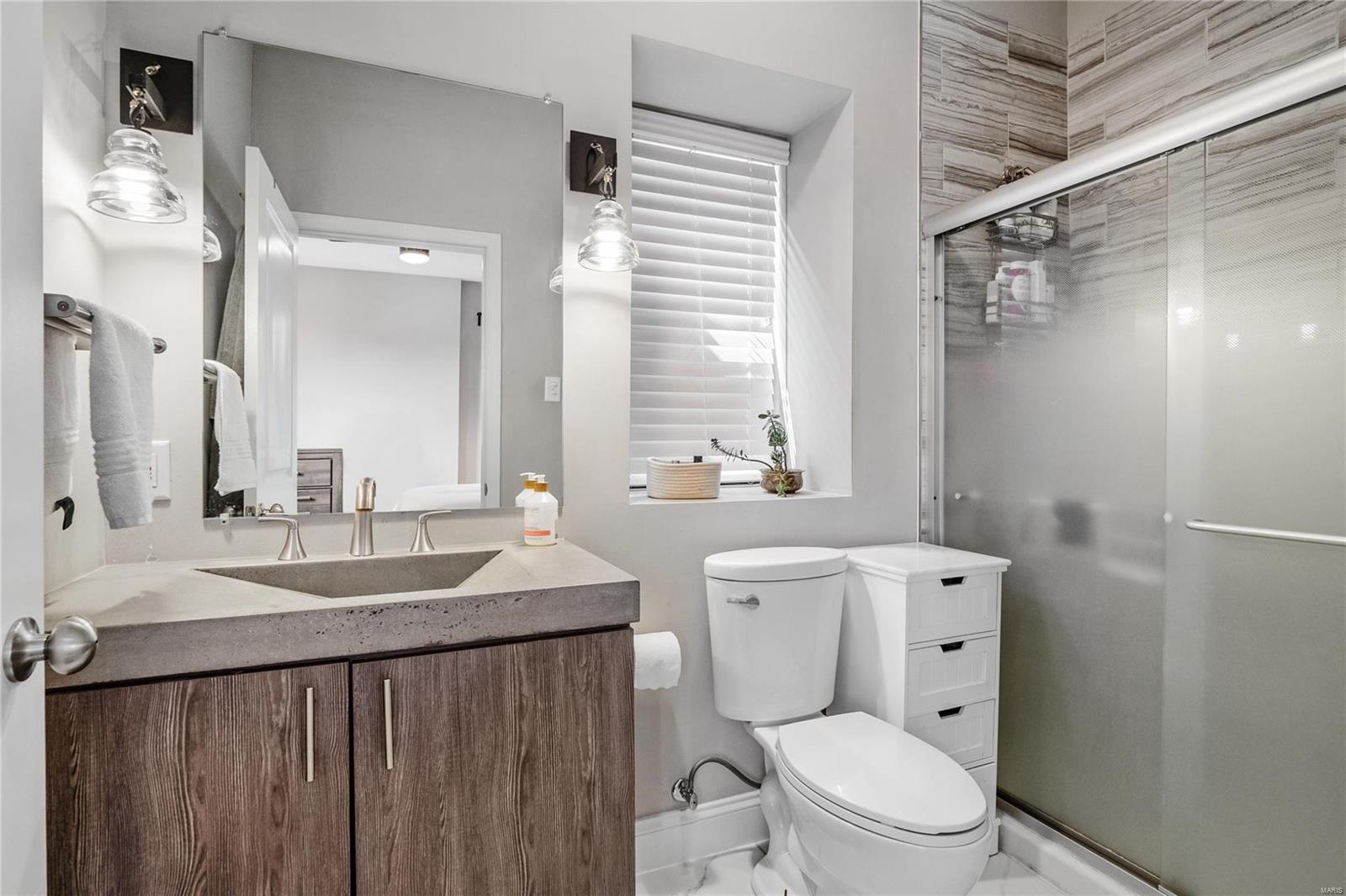 4128 Shenandoah Avenue